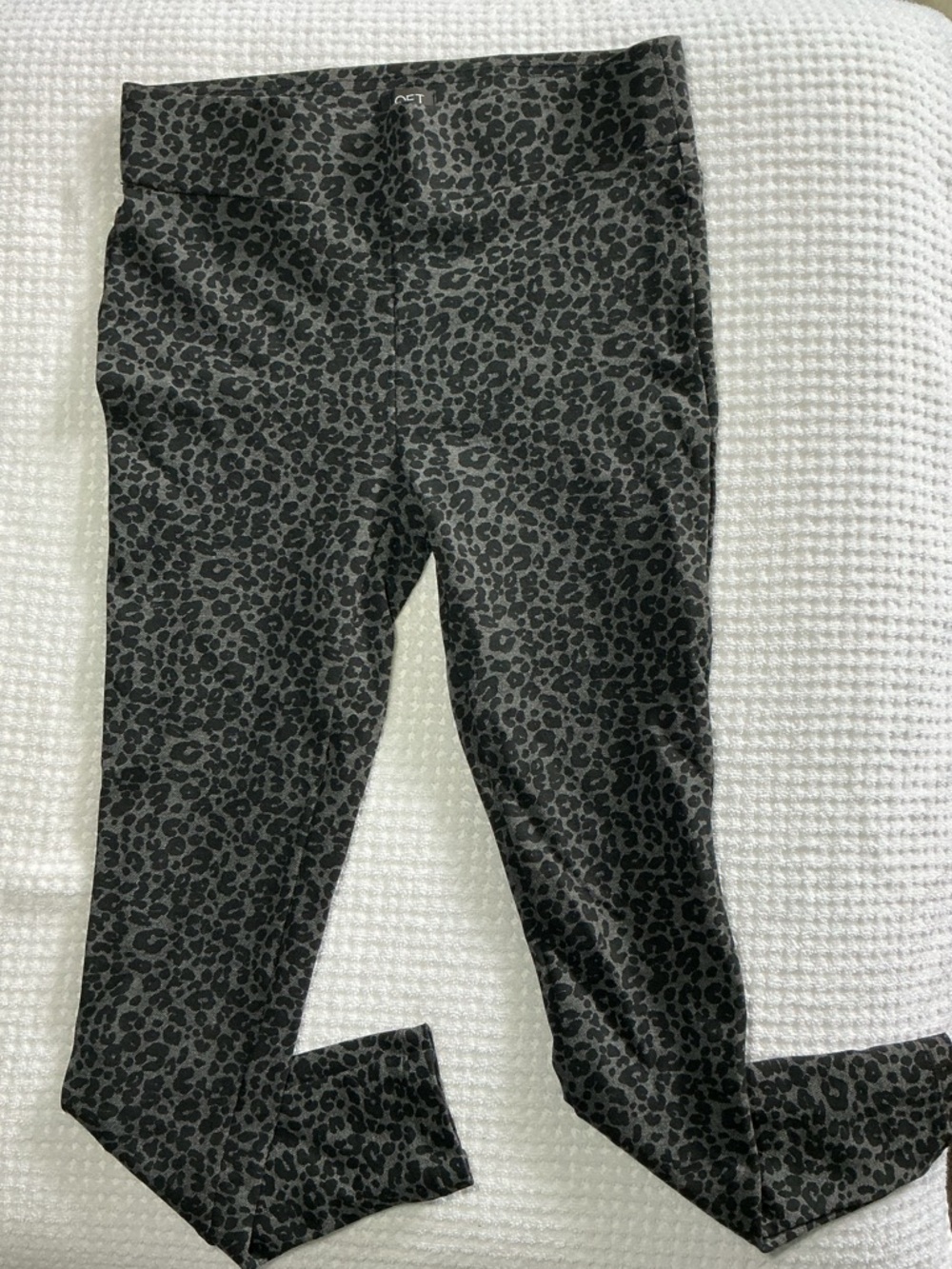 LOFT Petites Animal Print Leggings